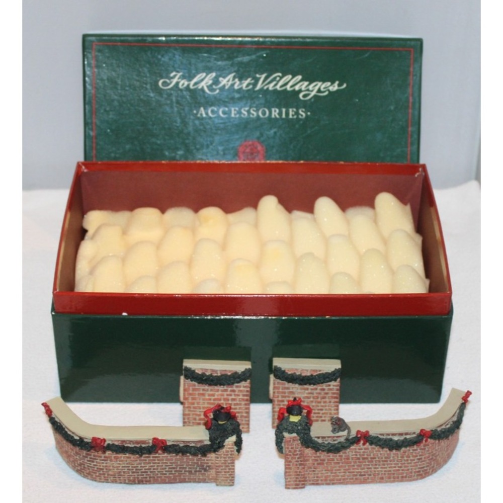 Lang & Wise Folk Art Villages Christmas Tea Shoppe #30010799 Set 4 Brick Fences